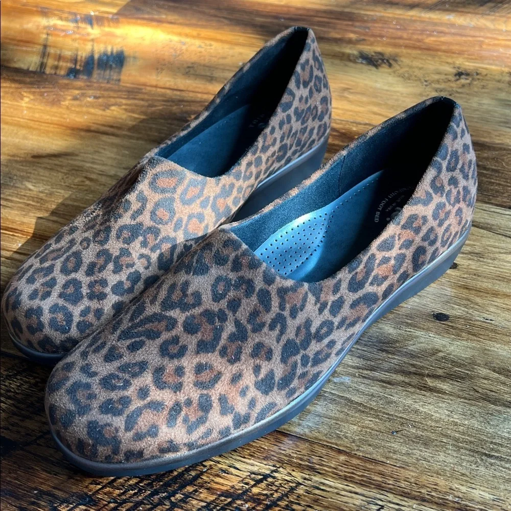 SAS Bliss Slip-On Wedge New Tan Leopard Print Sz 11W
